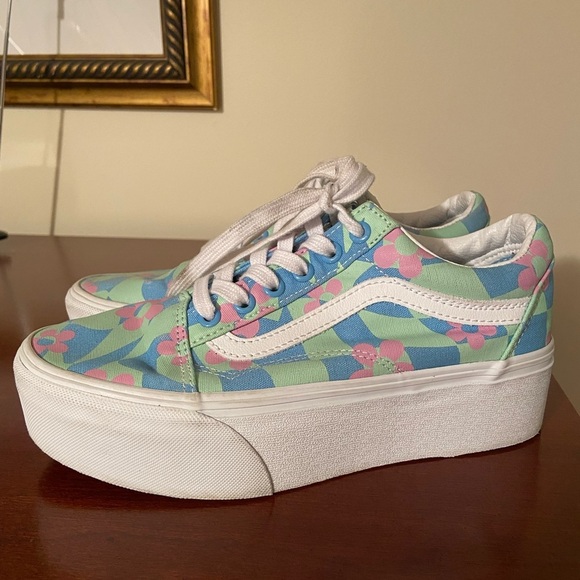 Vans Shoes - Vans Old Skool Stacked Checkered Floral Blue Platform Shoes Size 6.5 W 5M